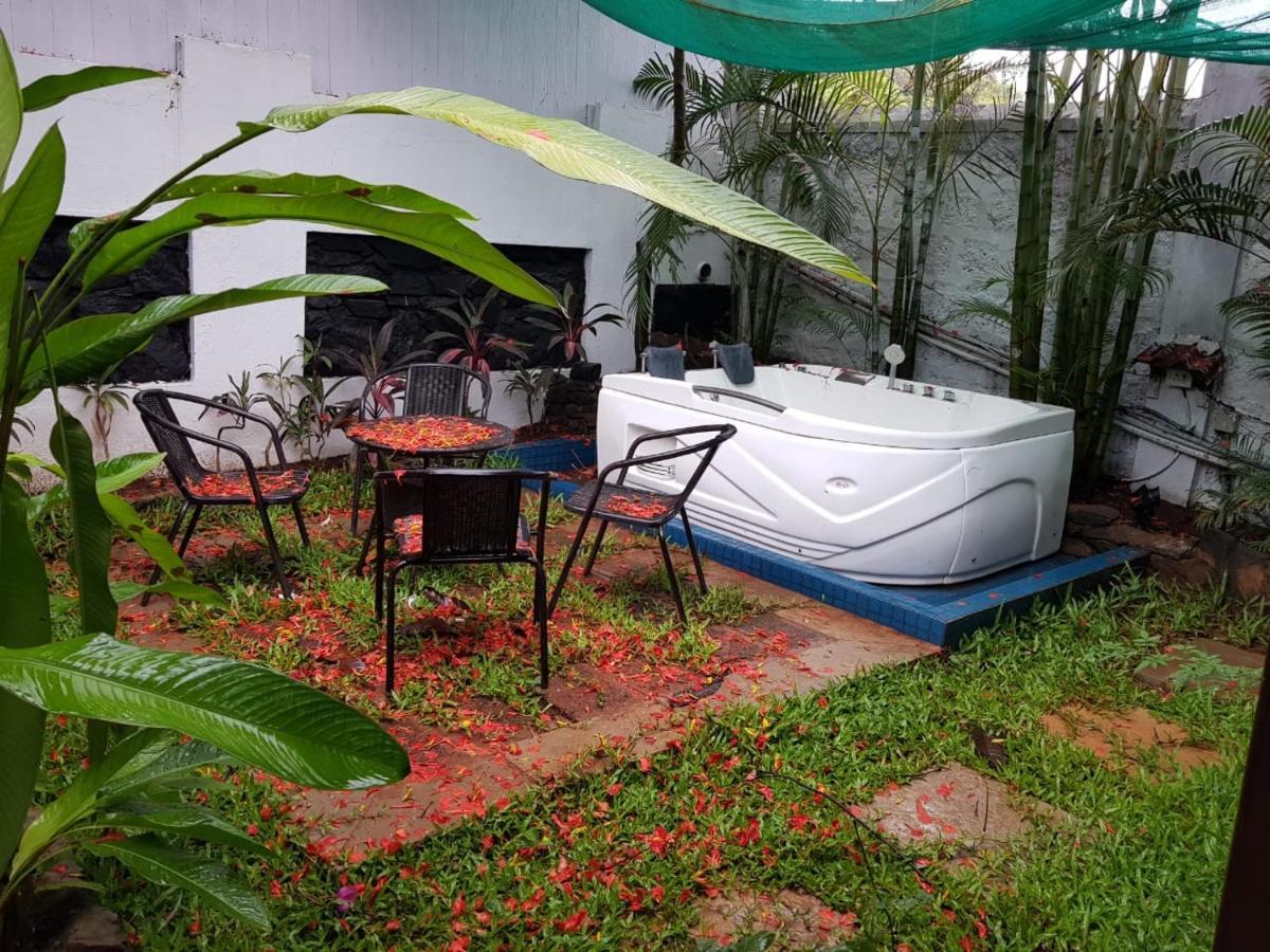 Rock Forest Goa Honeymoon Cottages Calangute Ngoại thất bức ảnh